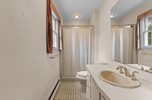 175 Woodville Alton Rd, Richmond RI  02832-2421 exterior