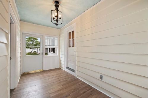 119 Naples Ave, Providence, RI 02908-1224
