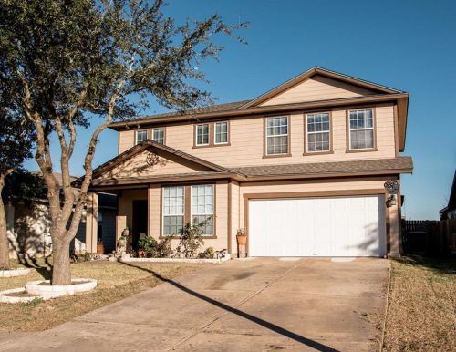 11921 Bastrop St, Webberville, TX 78653-4961