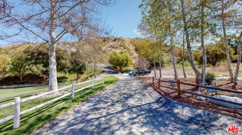 25316 Pacy St, Santa Clarita, CA 91321-3343