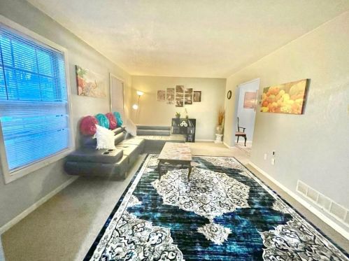 1504 Indian Forest Trl, Stone Mountain, GA 30083-5446