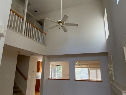 1055 Syracuse Cir, Vacaville, CA 95687-4683