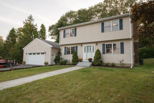 16 Abell Ave, Ipswich, MA 01938-1619