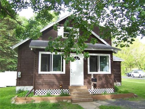 401 Delano Ave, Whitelaw, NY 13032-1510