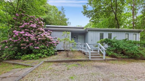 7 High Point Rd, East Hampton, NY 11937-1026