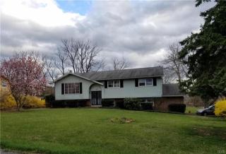 4556 Sunset Dr, Coopersburg, PA 18036-8948