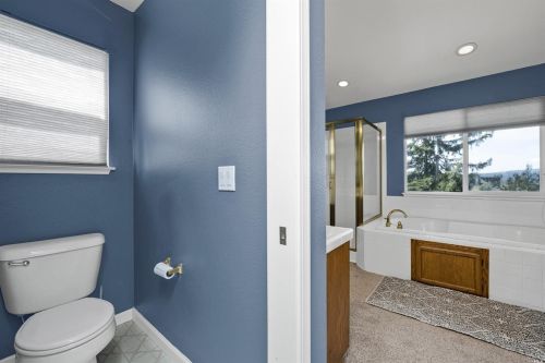 5743 Owls Nest Dr, Santa Rosa CA  95409-4350 exterior