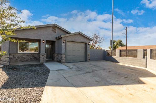 953 Cocopah St, Phoenix AZ  85007-4118 exterior