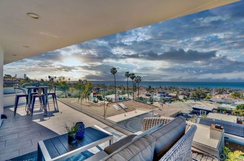 4410 Adair St, San Diego CA  92107-3802 exterior