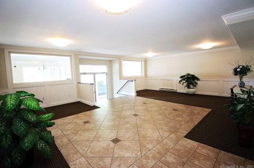 185 Melba St, Milford CT  06460-7664 exterior