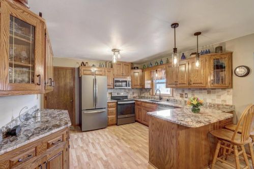 3004 132nd St, Waukesha, WI 53151-3920