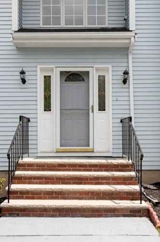 27 Lakeview Ave, Danvers, MA 01923-1260