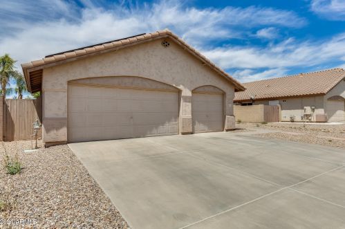 472 Pinto Dr, Gilbert, AZ 85296-2949