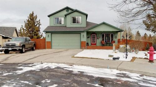 1476 Mable Ct, Bend, OR 97701-3722