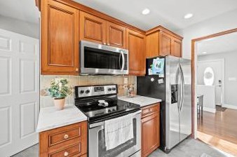 207 Fellows Ave, West Jefferson OH  43162-1474 exterior