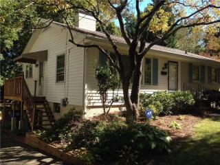 138 Woodrow Ave, Winston Salem, NC 27106-4751
