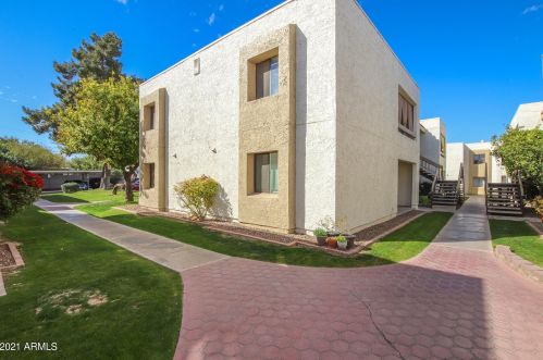 3002 70th St, Scottsdale AZ 85251-6331 exterior