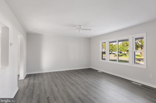 37 Holstone Ln, Willingboro NJ  08046-1817 exterior