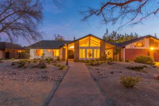 2589 Wrenwood Ave, Fresno, CA 93711-2556