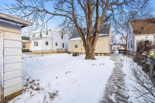 3449 87 St, Milwaukee WI 53224-4036 exterior