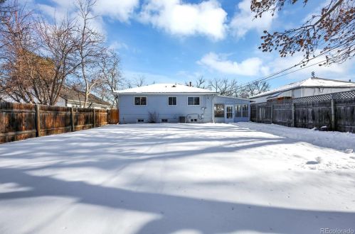 4369 Logan St, Englewood CO  80113-5820 exterior