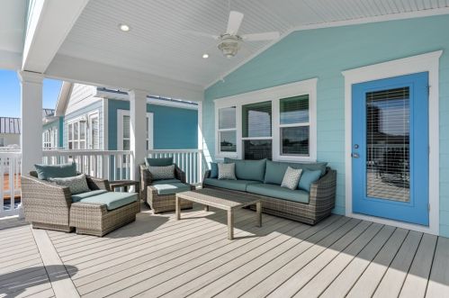 200 Pne Ave, Saint George Island FL  32328-2805 exterior