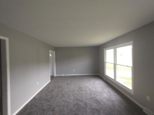 9433 Westgate Blvd, Duluth MN  55810-2147 exterior