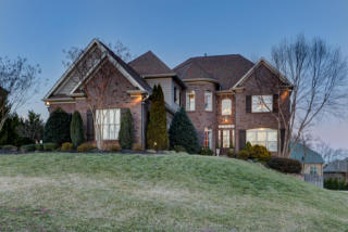 228 Spring Water Ln, Knoxville, TN 37934-1013