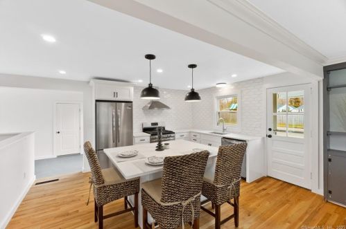 12 Clear Lake Rd, North Branford CT  06471-1574 exterior