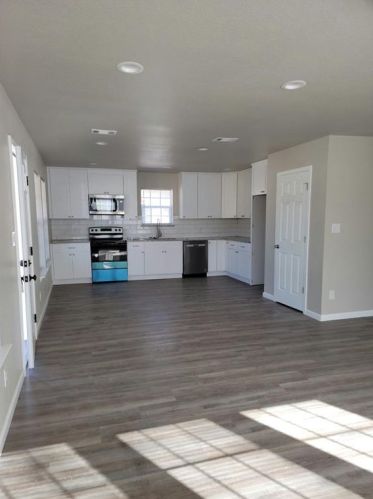 501 Poindexter Ave, Cleburne TX  76033-4427 exterior