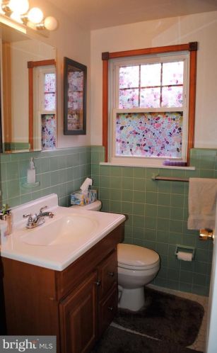 8201 Frst Hl Dr, Melrose Park PA  19027-1520 exterior