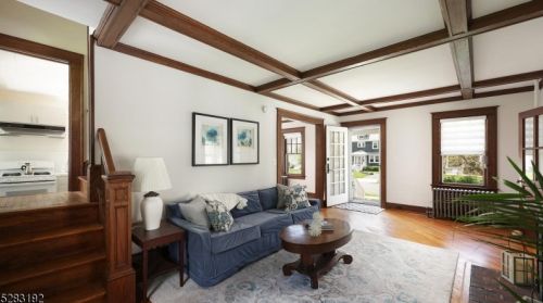 235 Seneca Pl, Westfield NJ  07090-4348 exterior