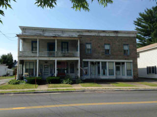 7 Hudson St, Riverbank, NY 12885-1203