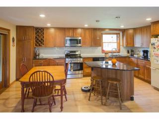 110 Kenner Rd, Minoa, NY 13116-1306