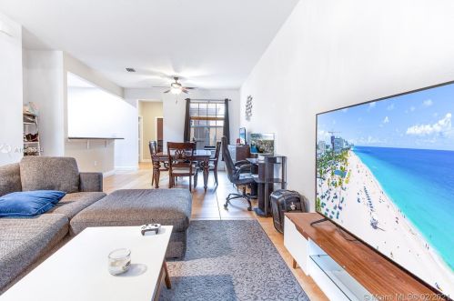 1121 147th Ter, Hollywood FL  33027-6182 exterior