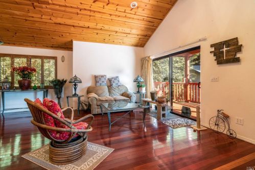 4116 Blackhawk Dr, Willits CA  95490-8777 exterior