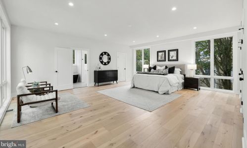 4624 Asbury Pl, Washington DC  20016-4325 exterior