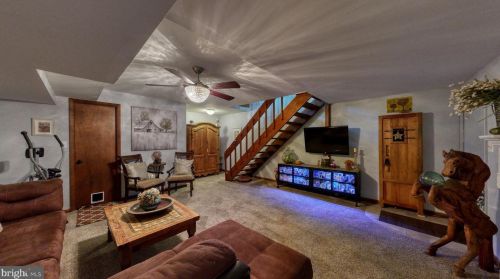 6 Chatham Ct, Dover DE  19901-3909 exterior