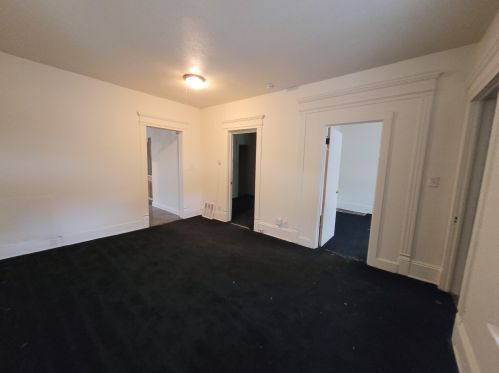 2773 18th St, Milwaukee, WI 53206-2135