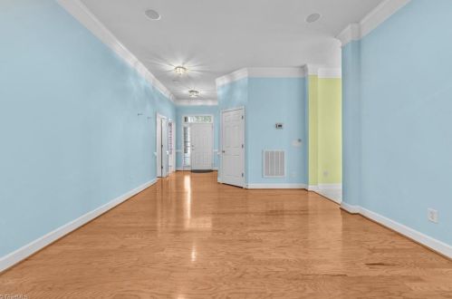 5103 Cobbler Ridge Ct, Greensboro NC  27455-3462 exterior