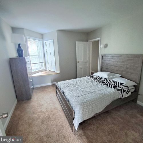 221 Connell St, Wilmington DE  19805-3961 exterior