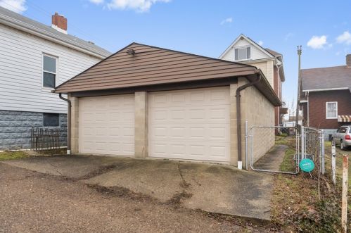 835 13th St, Ambridge PA  15003-1949 exterior