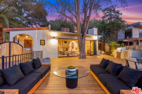 328 Poquito Ln, Topanga CA  90290-3547 exterior