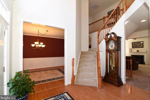 213 Alpine Dr, Leesburg, VA 20175-6156
