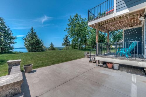 7 Birkmose Park, Hudson WI  54016-2286 exterior