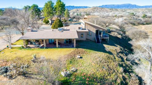 10090 Willow Dr, Cornville AZ  86325-5407 exterior