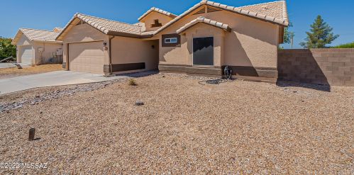 9168 Wild Wash Dr, Tucson, AZ 85747-5409
