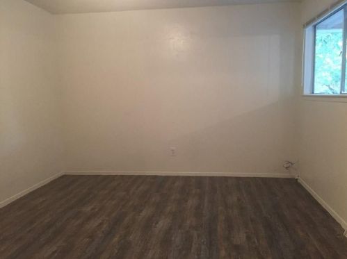4507 Menzer Rd, Fort Worth, TX 76103-1818