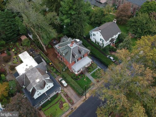 202 Ct St, Gardenville PA  exterior