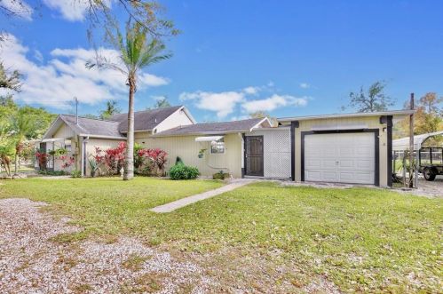 5116 4th St, Orlando, FL 32810-5208